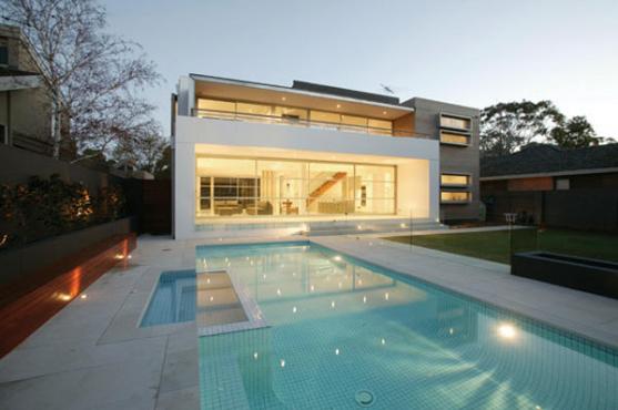 House Exterior Design by Philip Crouch Architects