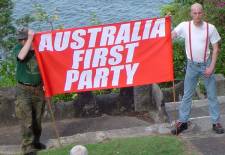 nazi skinheads at Kirribilli House (image: FightDemBack/Darp Hau)