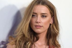 Amber Heard will be donating her divorce settlement to charity.