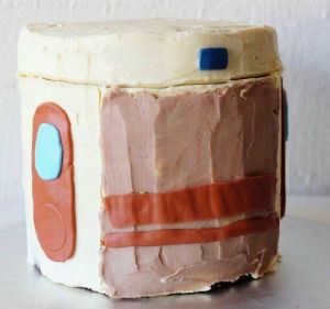 A Canberra bus stop cake by Sonya Curran.