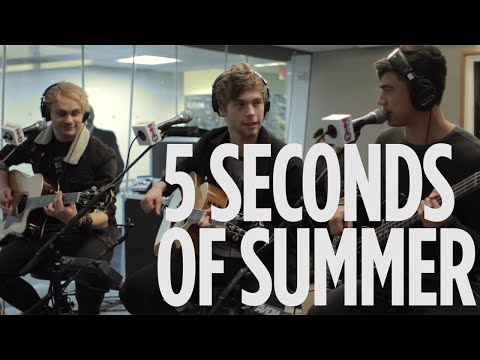 5 Seconds of Summer "Hey Everybody!" Live @ SiriusXM // Hits 1