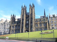 New College on the Mound, Edinburgh.jpg
