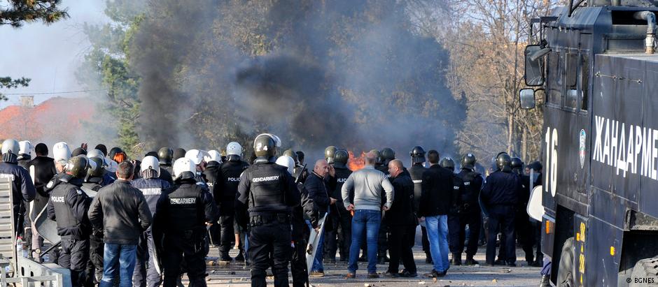 Bulgarien Proteste vor dem Flüchtlingslager in Harmanli (BGNES)