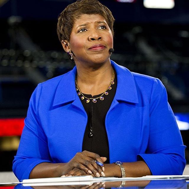 Longtime PBS news anchor Gwen Ifill has died at the age of 61. Ifill, who hosted PBS NewsHour and Washington Week, was a veteran Washington journalist and moderated vice presidential debates in 2004 and 2008. Photo via Wikimedia commons. #pbs #gwenifill #journalist #rip #gwenifill