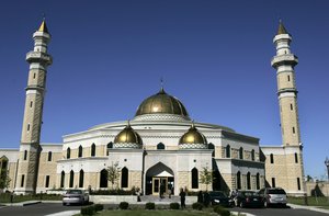 FILE - In this Sept. 30, 2005 file photo, the Islamic Center of America mosque in Dearborn, Mich., is shown. Roger Stockham, a 63-year-old Southern California man, was arrested outside the mosque on Monday evening, Jan. 24, 2011