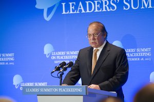 File - Muhammad Nawaz Sharif, Prime Minister of Pakistan, addresses the Leaders' Summit on Peacekeeping, 28 September, 2015.