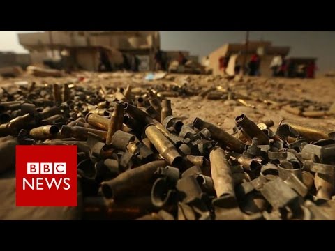 Mosul battle: Iraqi forces under fire as they push into city - BBC News