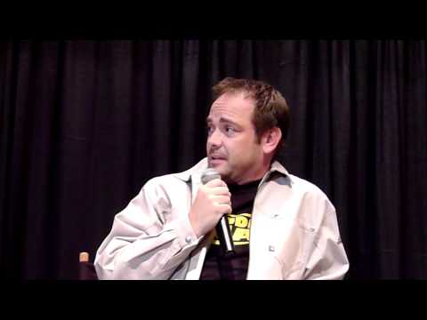 Mark Sheppard talks about kissing Jim Beaver on Supernatural