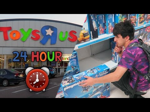 24 HOUR OVERNIGHT FORT in TOYS R US!