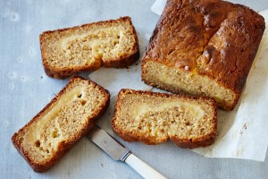 Lemon curd cake