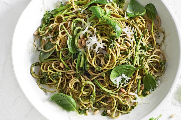 Power pesto with spaghetti