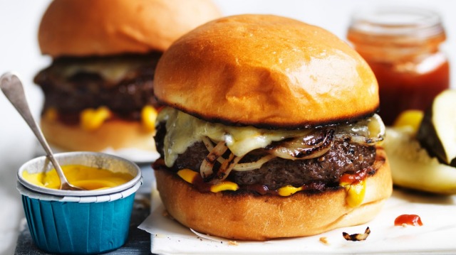 Adam Liaw's easy cheeseburgers.