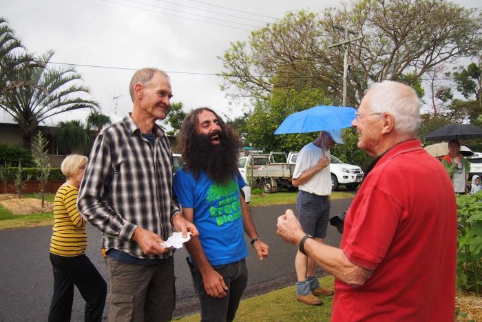 The ABC's Costa Georgiadis meets with locals on the Sunshine Coast