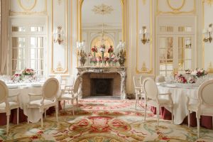 A dining area typical of the hotel's opulent style.