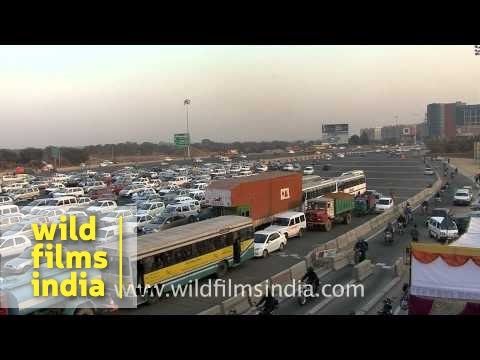 India's largest toll plaza - Delhi Gurgaon NH8 expressway