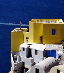 While wandering around Santorini last month & taking the usual tourist shots, I noticed this photographer snapping his ...