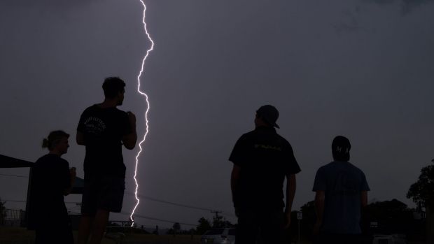 Lightning pummels the northern beaches near Narrabeen. Photo Nick Moir 5 dec 2016 .