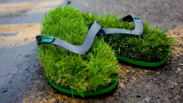 No need to keep your Kusa flip flops watered and mown, the grass is fake (but feels very real!)