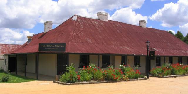 Front of the restaurant Grazing