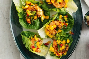 Barbecued prawn and mango lettuce cups