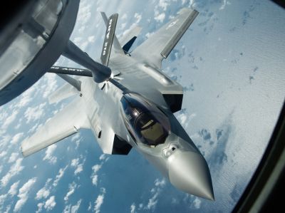 Polémique entre Trump et Locheed Martin sur le coût des avions de chasse F-35