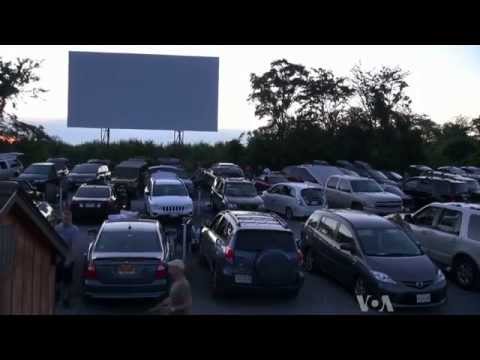 Drive-in Movies in US Still Draw Crowds