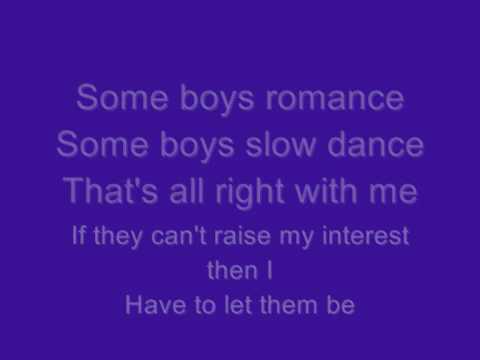 Madonna - Material Girl (lyrics)