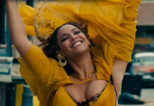 beyonce-lemonade-music-video-hold-up