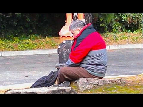 Homeless Man Does An Inspiring Act Social Experiment