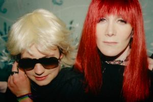 Savannah Knoop, left, posing as JT LeRoy, with Laura Albert. 