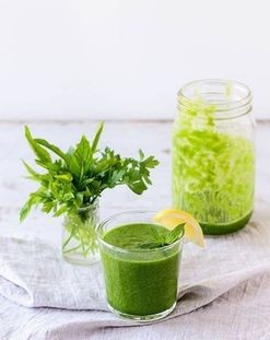 Is your go-to green smoothie doing you any good? A nutritionist explains