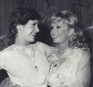 The European debut of Debbie Reynolds in her variety show. With her on the show is her daughter Carrie Fisher, aged 17. ...