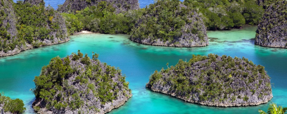 Explore by kayak: Raja Ampat islands, West Papua.