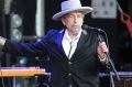 Bob Dylan describes winning the Nobel Prize for literature as "amazing".