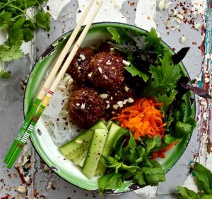 Vietnamese pork ball noodle salad (Bun Cha)