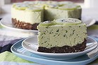 Raw kiwi fruit and lime cheesecake