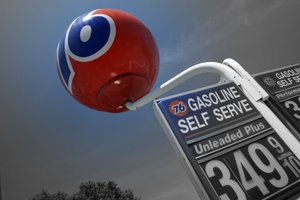 Union 76 - Gasoline - Chevron - Oil price .