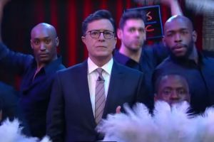 Stephen Colbert?parodies Mariah Carey on The Late Show.