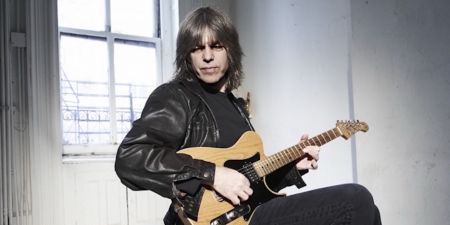 History was made at Seattle’s award-winning Jazz Alley Tuesday night, as six-time, Grammy-nominated guitarist Mike Stern and Modern Drummer 