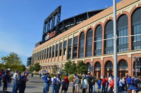 Sandy Alderson supports MLB's new anti-hazing rule
