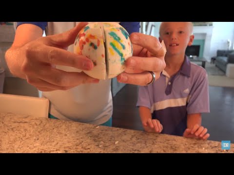 What's inside a Giant Jawbreaker?