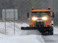 Hundreds of Car Crashes, Thousands Without Power as Snow Pounds Large Swath of East Coast