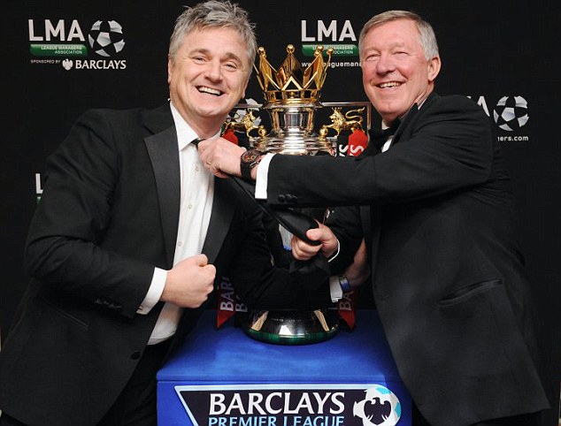 Fergie time: Des (L) with the now retired Manchester United manager at a League Manager's Association event