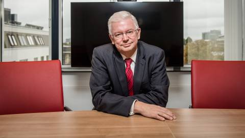 Eins Ministerpräsident von Hessen: Roland Koch. (Foto: Bernd Hartung)