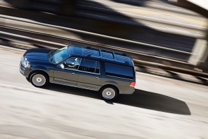 Gallery: 2017 Lincoln Navigator L Photos