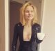 Kristen Bell gave her Instagram followers a preview of her Jenny Packham number, accessorised with a pre-red carpet matcha.