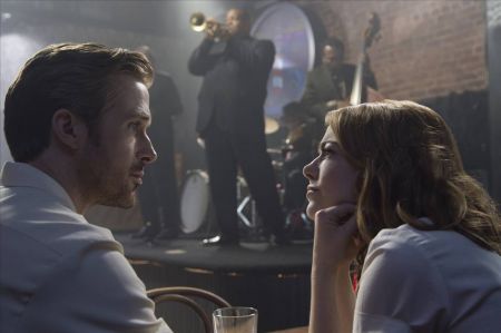 &#039;La La Land&#039; dominates music categories, and everything else, at Golden Globes