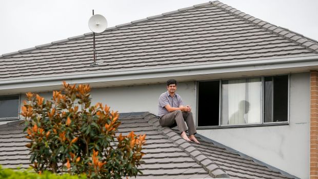 Haywards Bay resident Daniel Saffioti couldn't get the NBN connected from across the road so he built a radio network ...