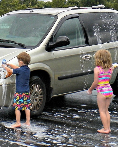 Wash the car fun - visit <a href="http://fun-a-day.com/water-fun-for-kids-car-wash/" target="_blank">fun-a-day.com</a> ...