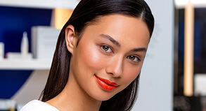 HOW TO WORK A BRIGHT LIPTHIS SUMMER